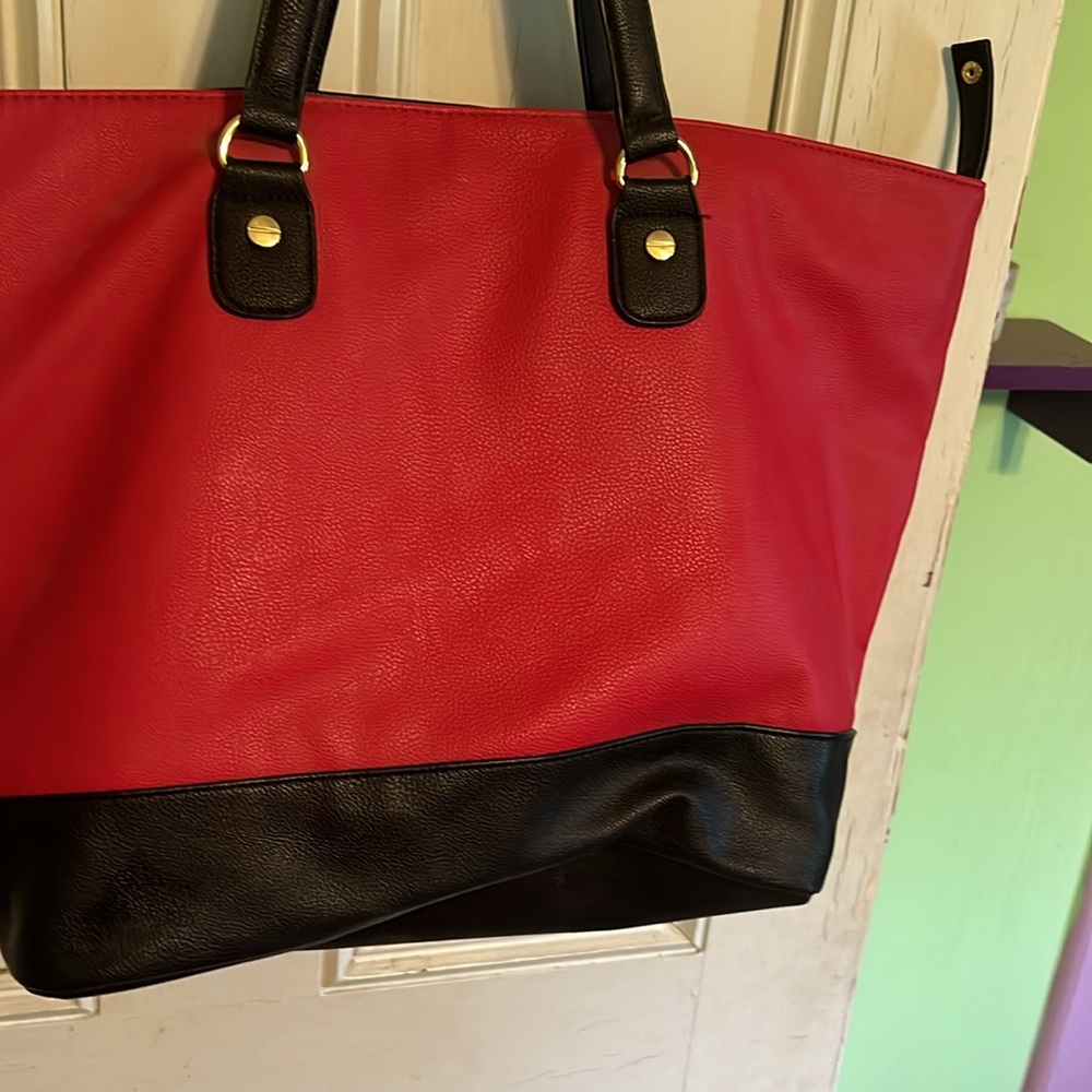 Betsy Johnson purse - Picture 5 of 7